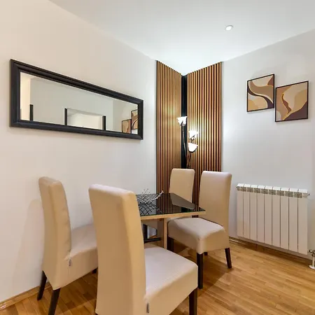 Scorpio Apartment *